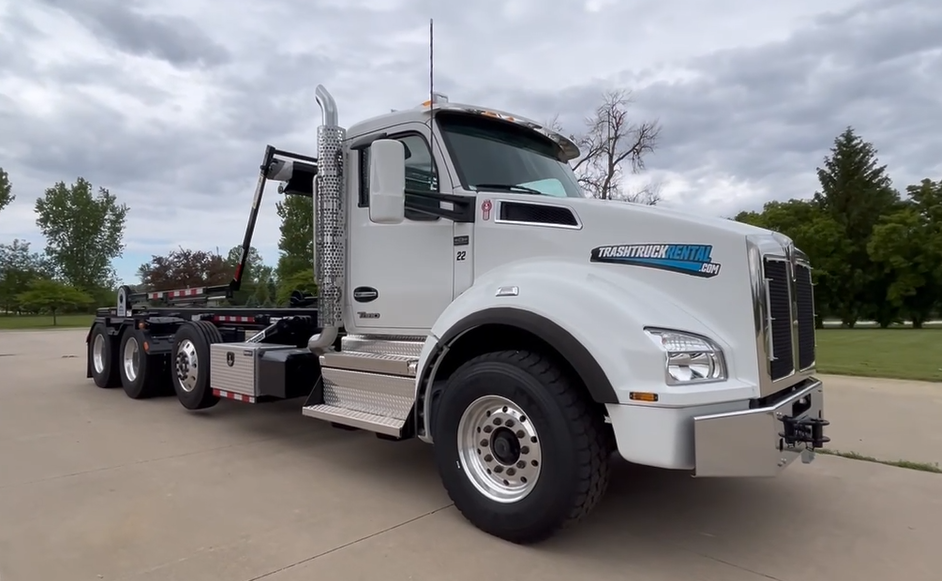 2025 Kenworth T880 Galbreath 75KLBS Roll-Off truck rear view#1.3